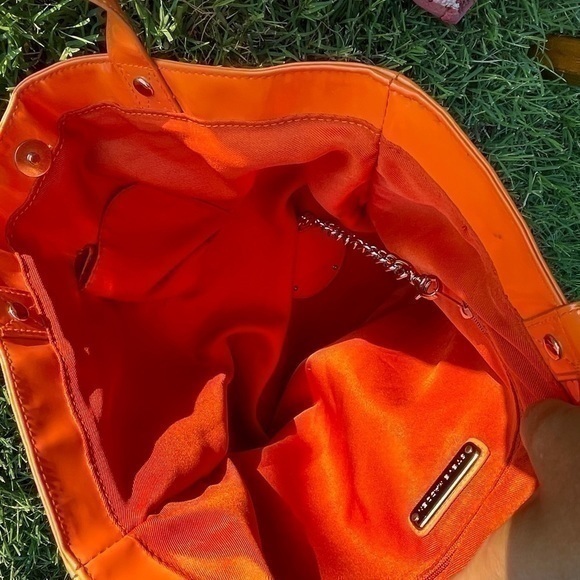 Steve Madden tote/bag. Orange. Very good condition. - Picture 3 of 13